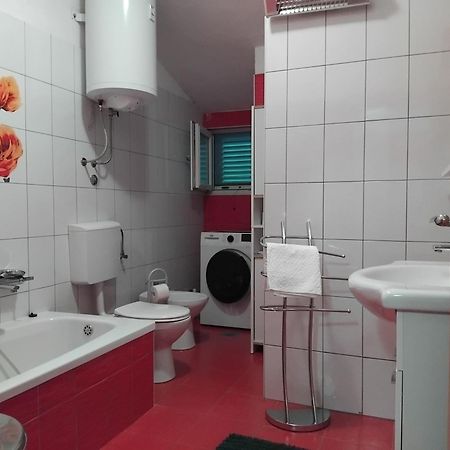 Apartman Zdravka Policnik Exterior foto